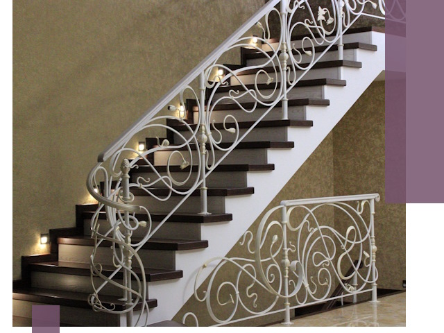 Кованые лестницы под ключ в Геленджике — изготовление и монтаж