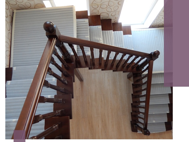 П-образные лестницы под ключ в Геленджике — изготовление и монтаж