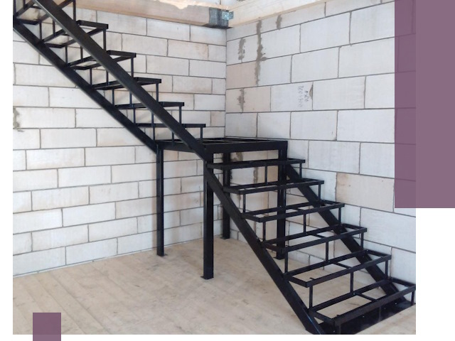 Лестницы на металлокаркасе под ключ в Геленджике — изготовление и монтаж