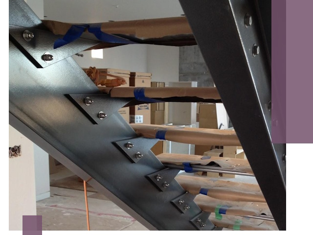 Усиление лестничных конструкций и усиление опор в Геленджике