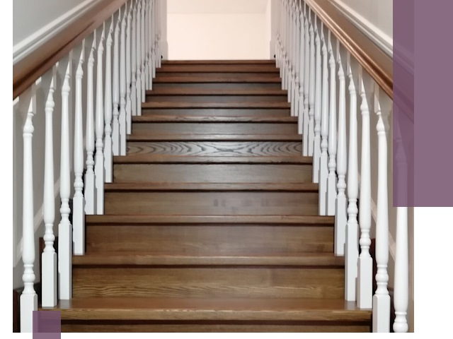 Лестницы из ясеня на заказ в Геленджике — изготовление и монтаж