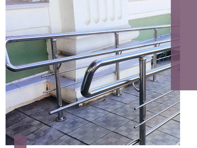 Ограждения пандусов из металла и нержавейки в Геленджике