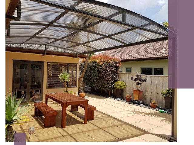 Навесы во двор под ключ в Геленджике — изготовление и монтаж