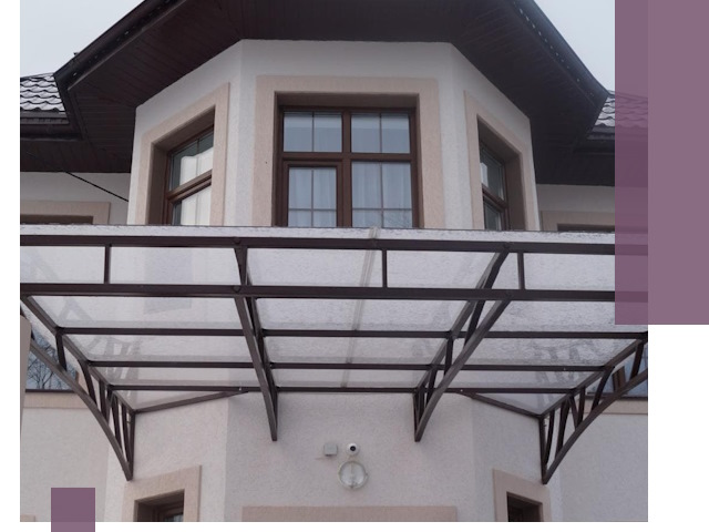 Козырьки из поликарбоната под ключ в Геленджике