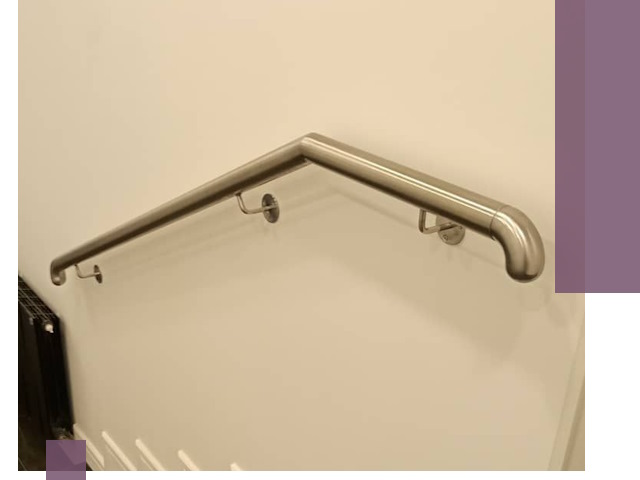 Изготовление пристенных поручней в Геленджике под ключ за сроки